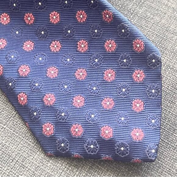 Brooks Brothers Woven Silk Elegant Blue and Pink Patterned Tie - Picture 2 of 6